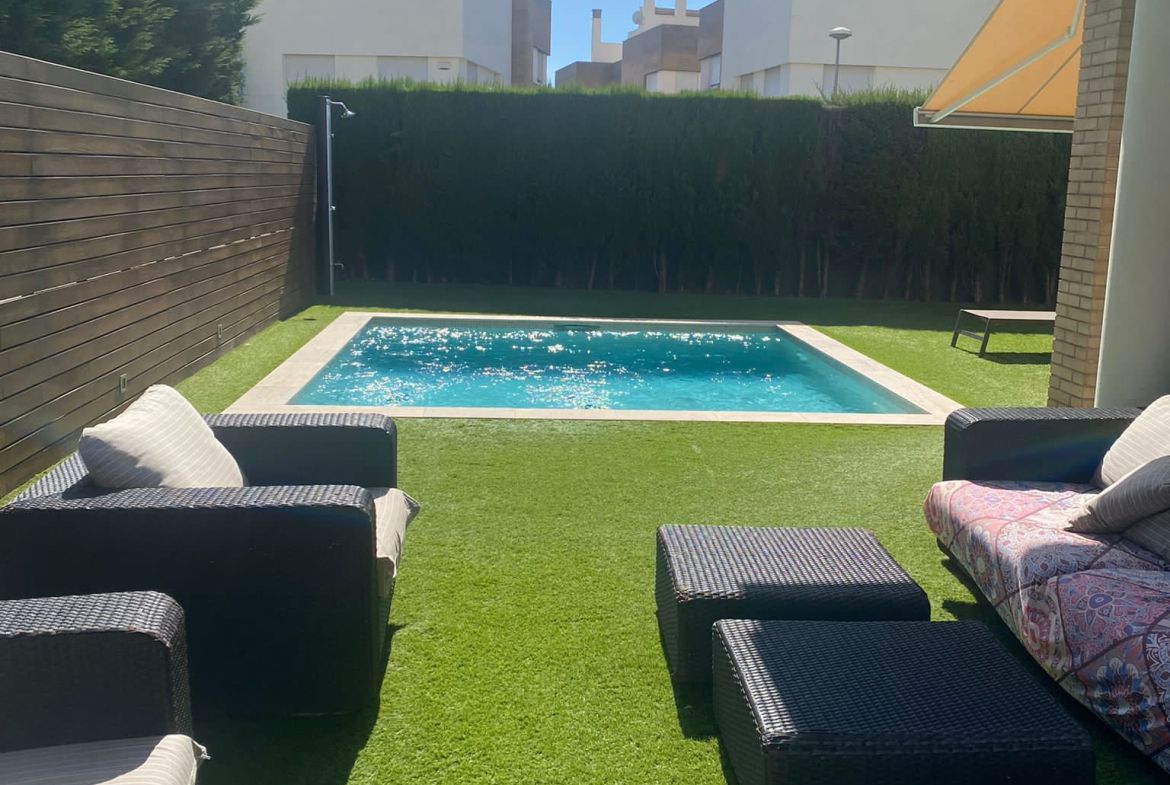 Espectacular chalet en Cambrils con piscina privada