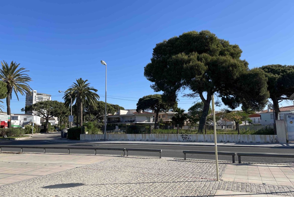 Terreno Frontal al mar Pi Rodó Cambrils