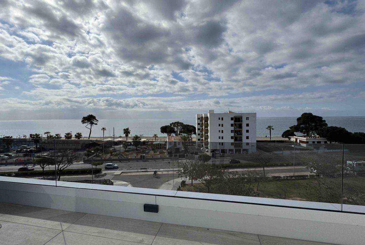 Ático Edificio SUMMUM frontal al mar Cambrils