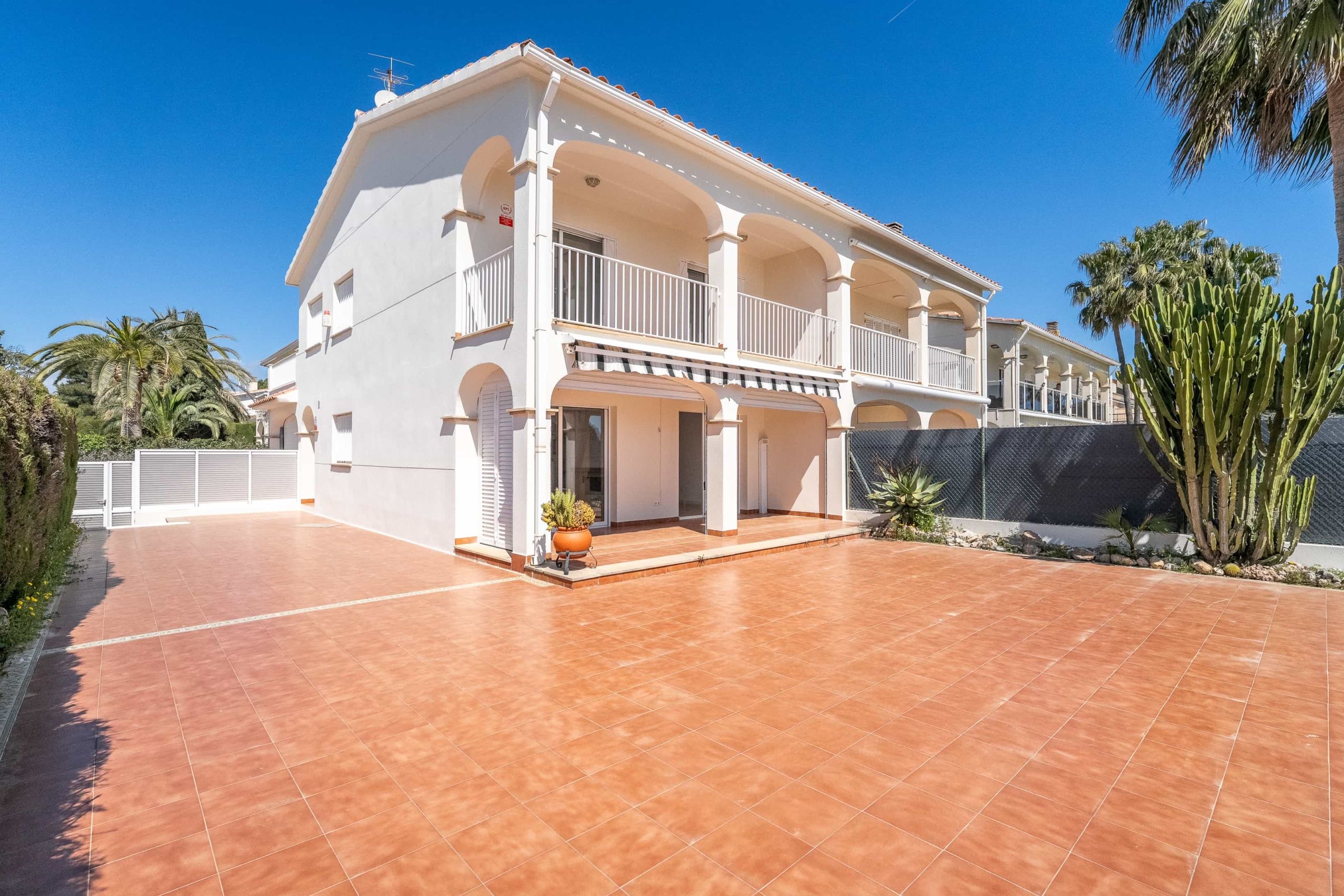 PL BAJA TERRAZA VIRTUAL 4 Espectacular chalet frontal al mar