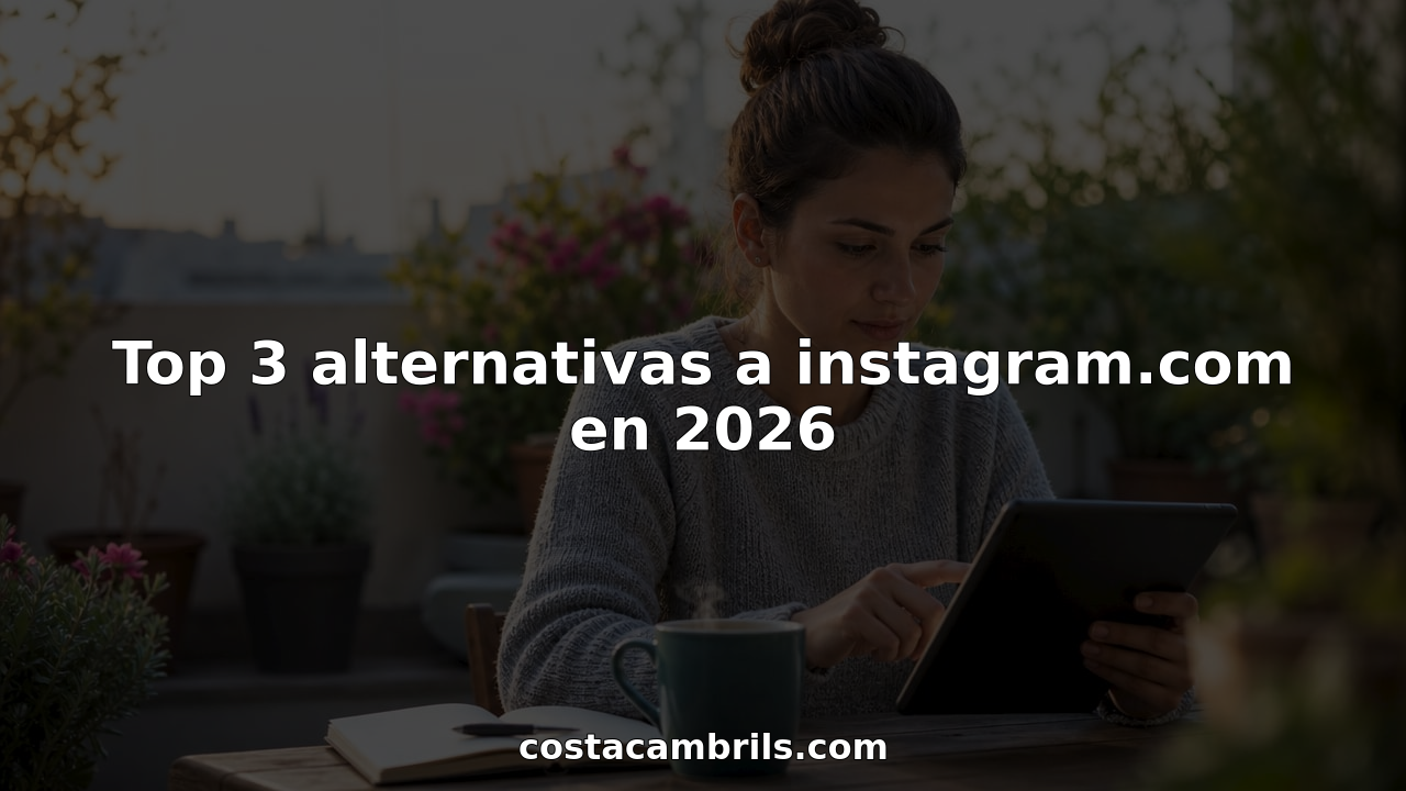 Mujer revisando nuevas opciones de redes sociales en su tablet