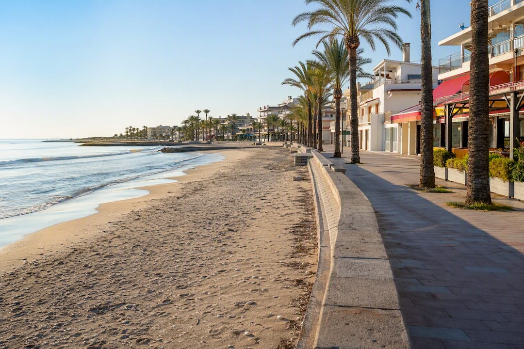 Costa Dorada beach and promenade