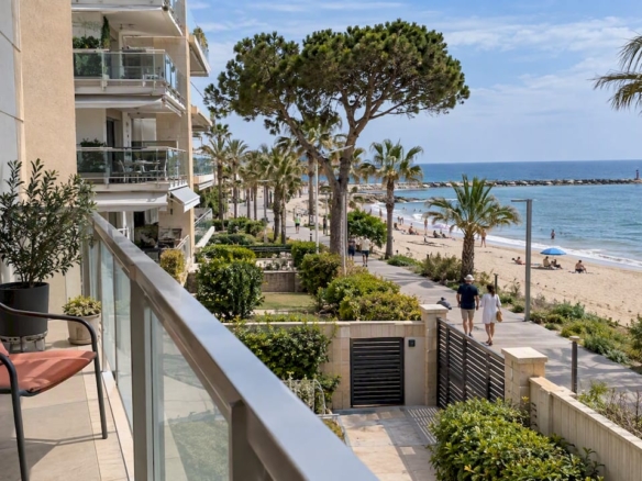 Casa frente al mar con acceso directo a la playa